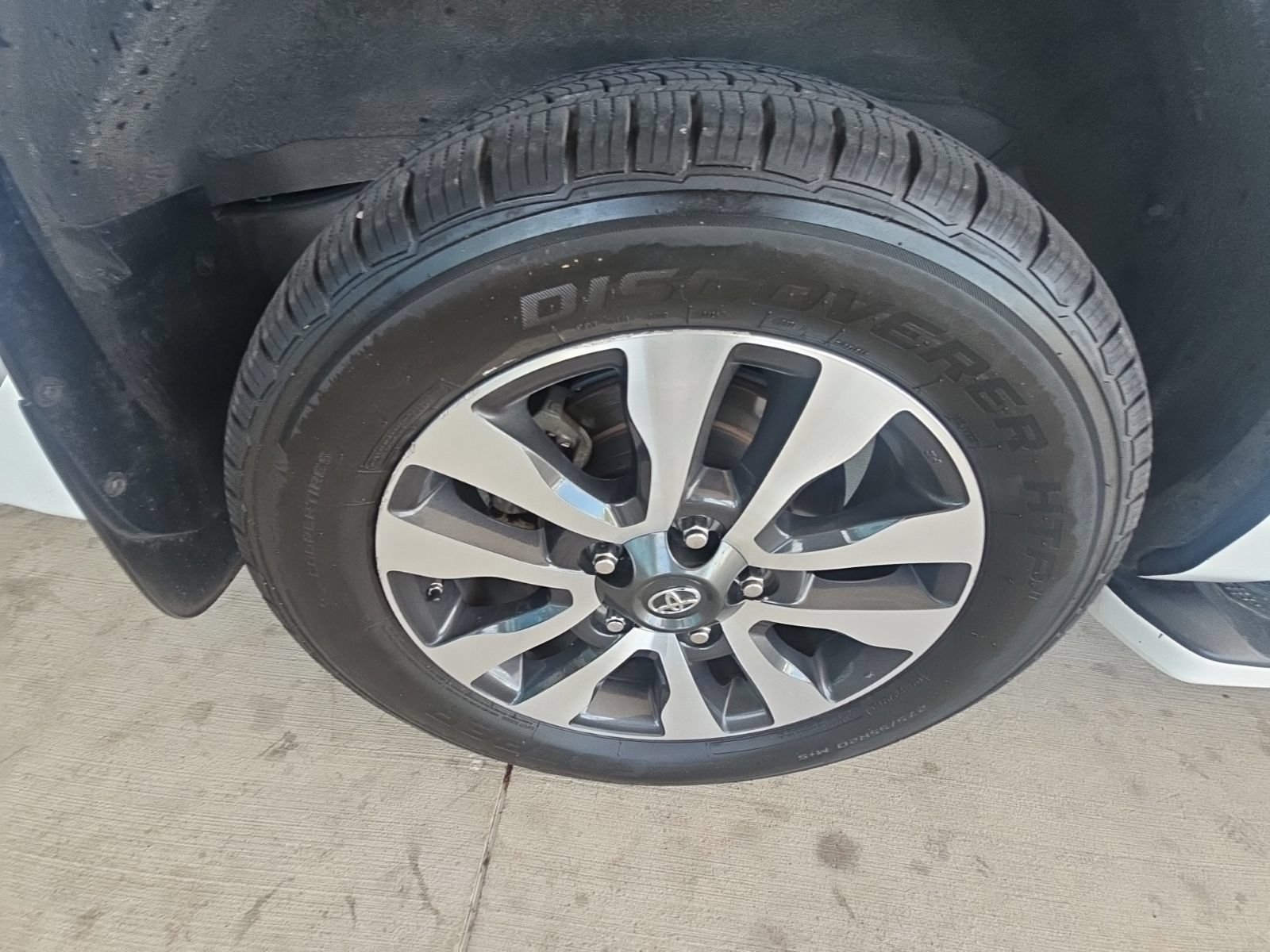 Used 2019 Toyota Sequoia Limited w/ Safety & Convenience Package RWD image 16