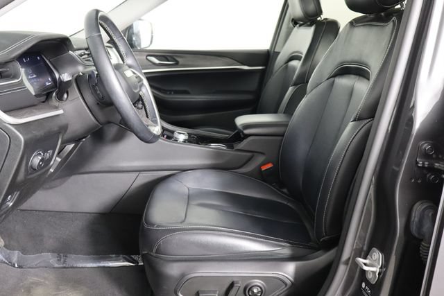 Used 2022 Jeep Grand Cherokee Limited AWD/4WD image 14