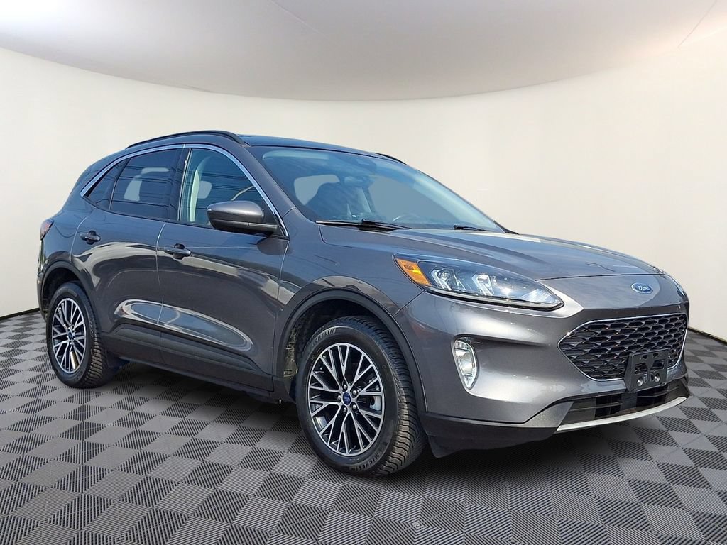 Used 2021 Ford Escape SEL w/ Technology Package