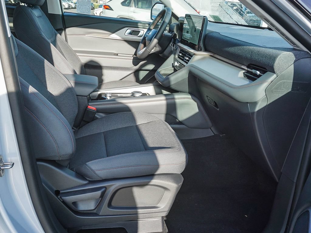 New 2026 Ford Explorer Active RWD image 12