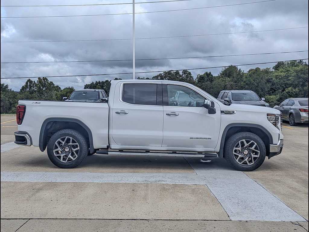 Used 2024 GMC Sierra 1500 SLT w/ SLT Premium Plus Package AWD/4WD image 6