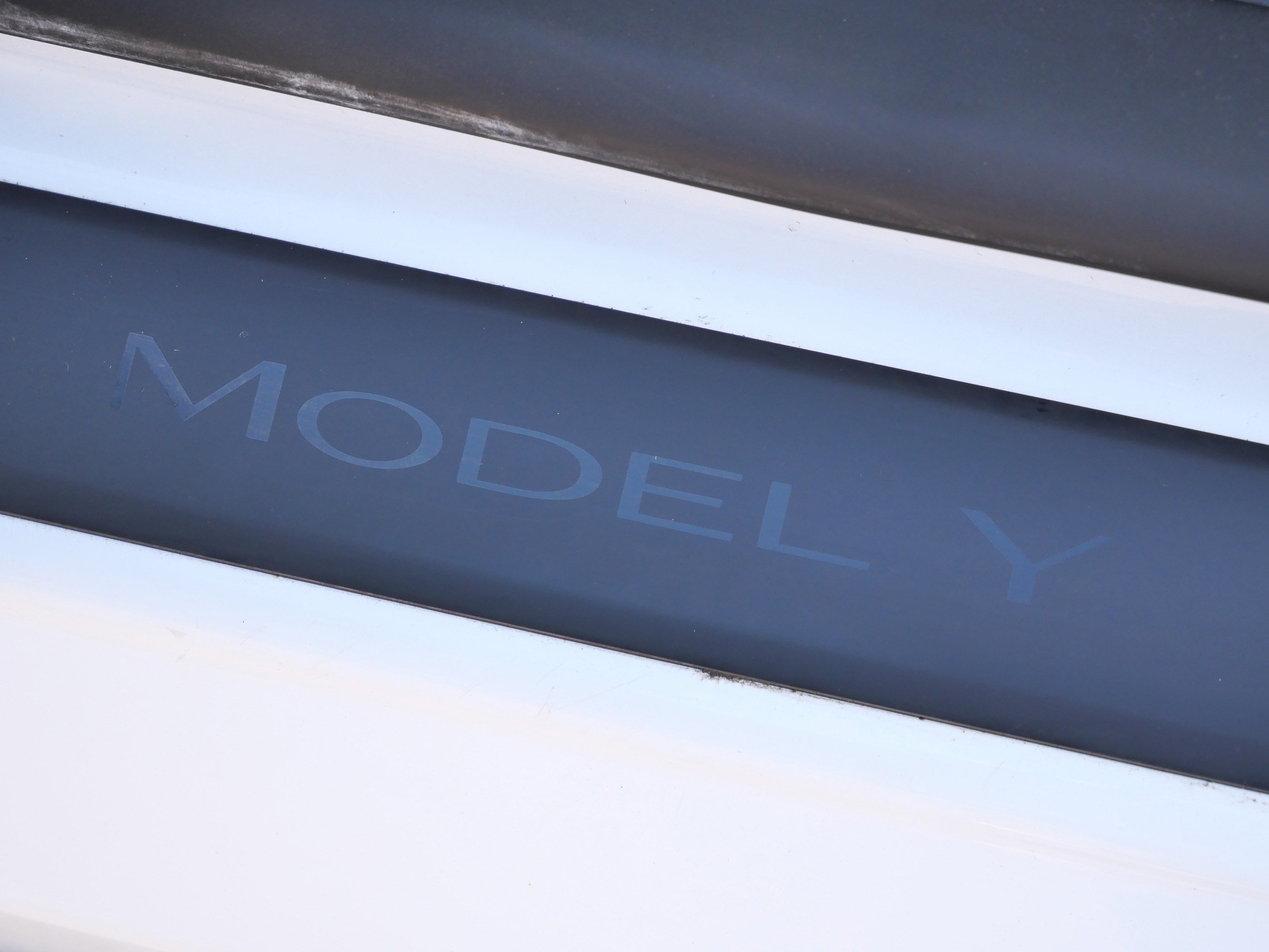 Used 2024 Tesla Model Y Long Range image 21