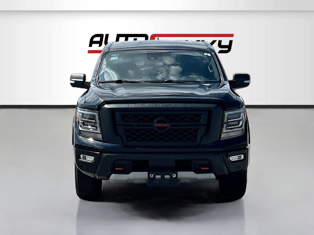 Used 2022 Nissan Titan PRO-4X w/ Pro-4x Convenience Package image 2
