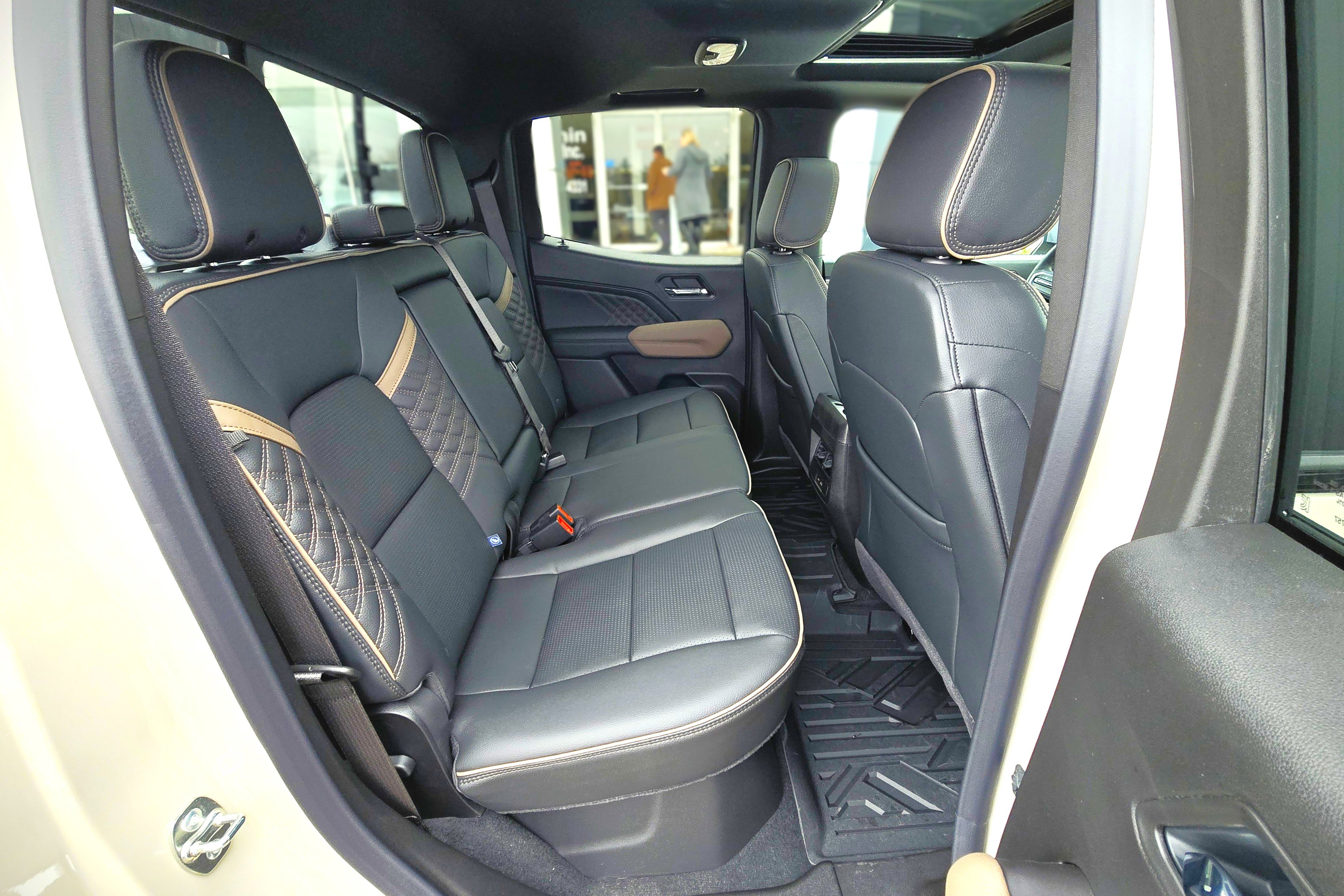 New 2026 GMC Canyon Denali image 16