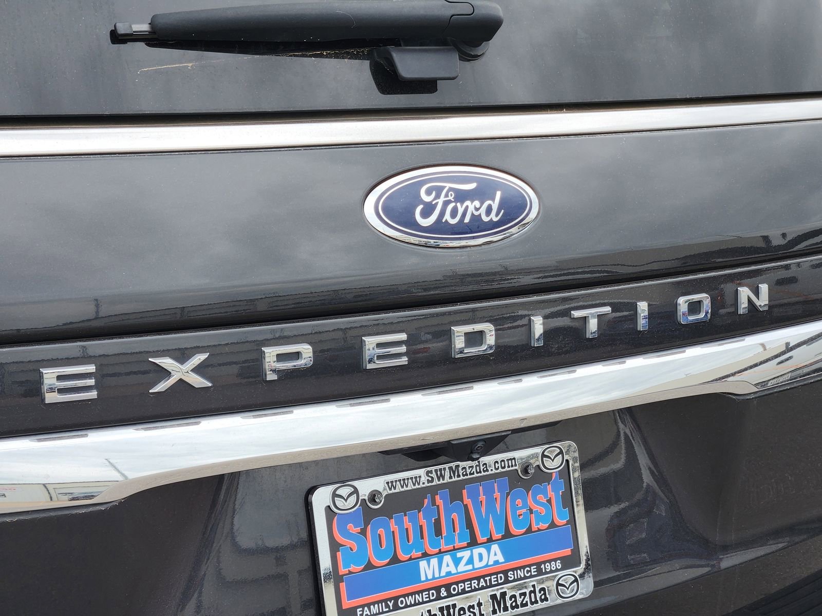 Used 2023 Ford Expedition Limited AWD/4WD image 12