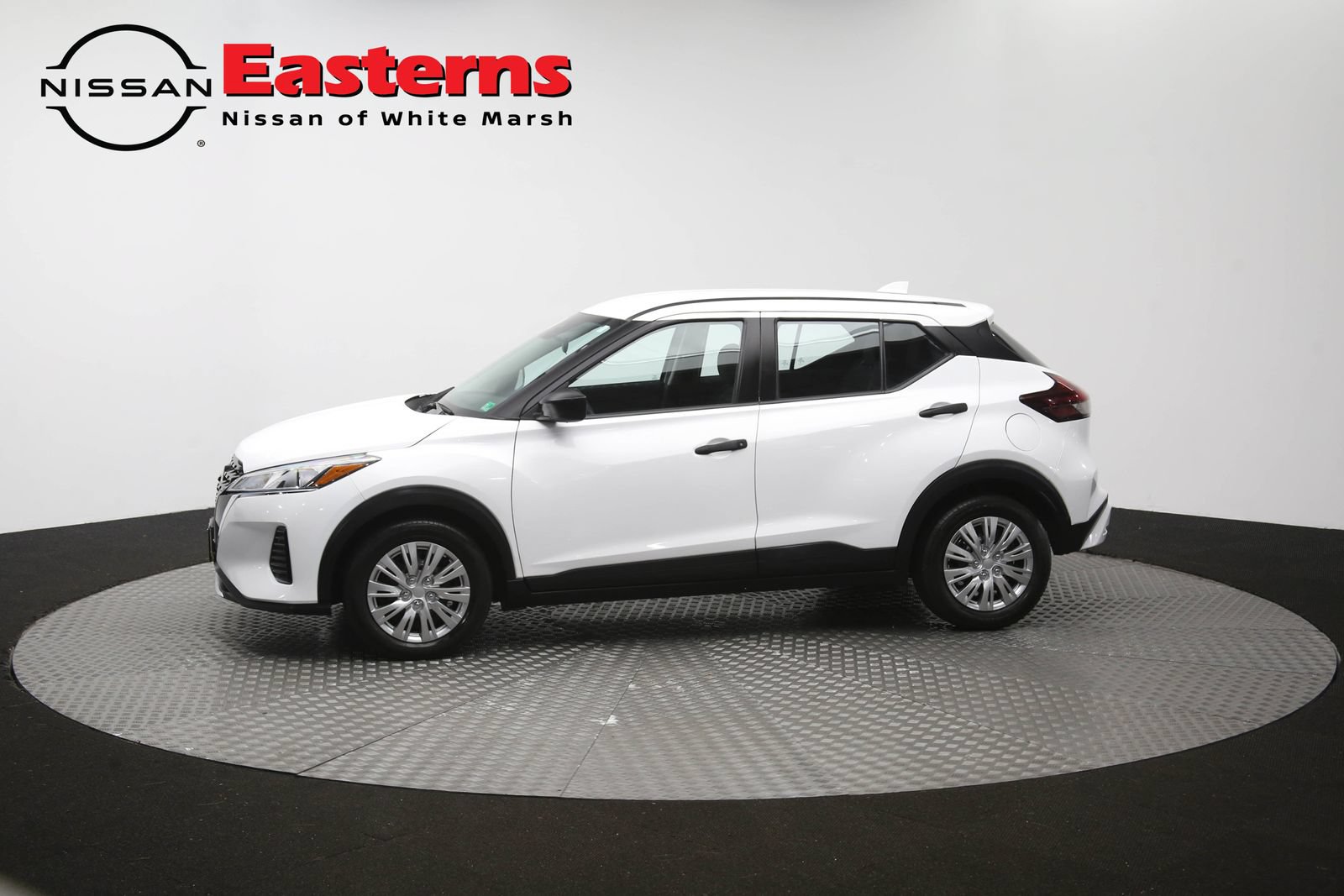 Used 2023 Nissan Kicks S FWD image 61