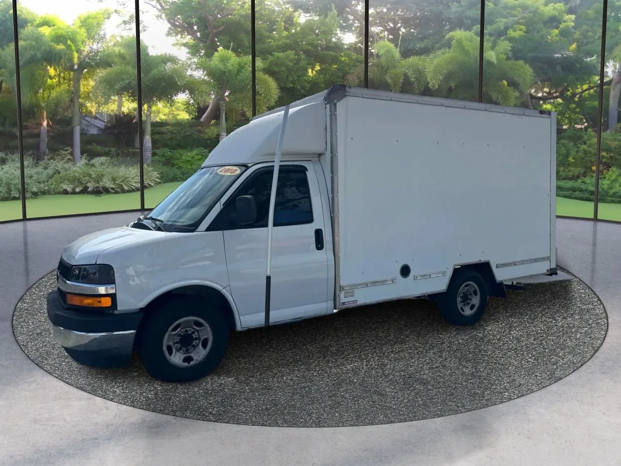 Used 2018 Chevrolet Express 3500 w/ Power Convenience Package RWD image 1