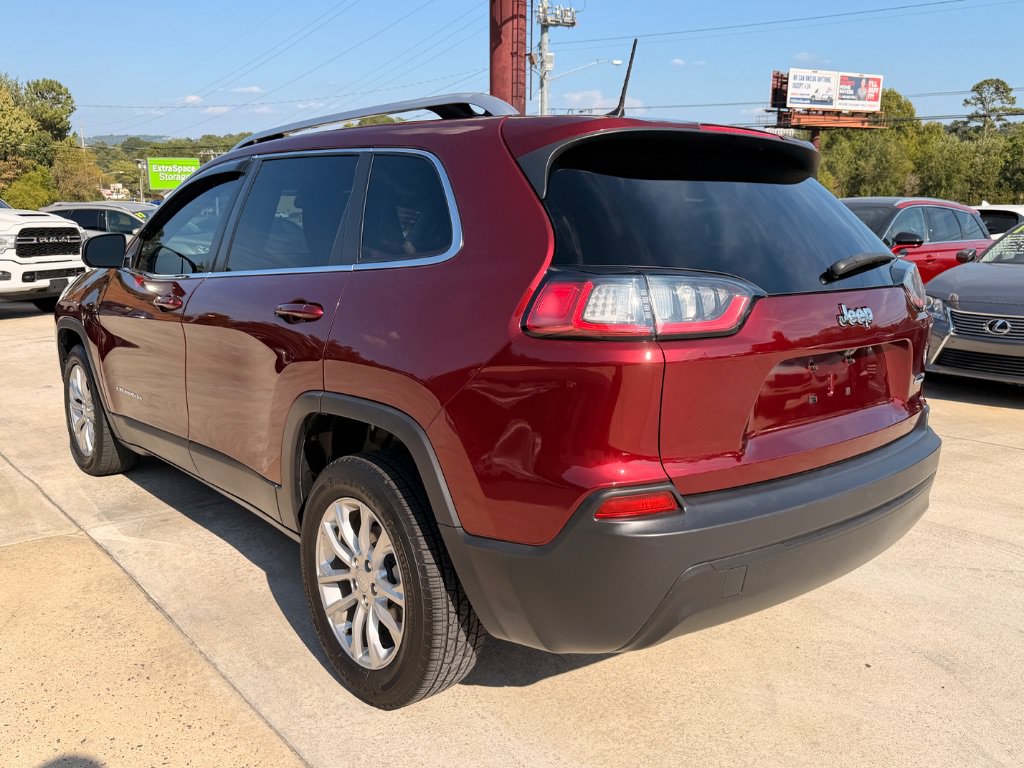 Used 2019 Jeep Cherokee Latitude w/ Popular Appearance Group FWD image 9