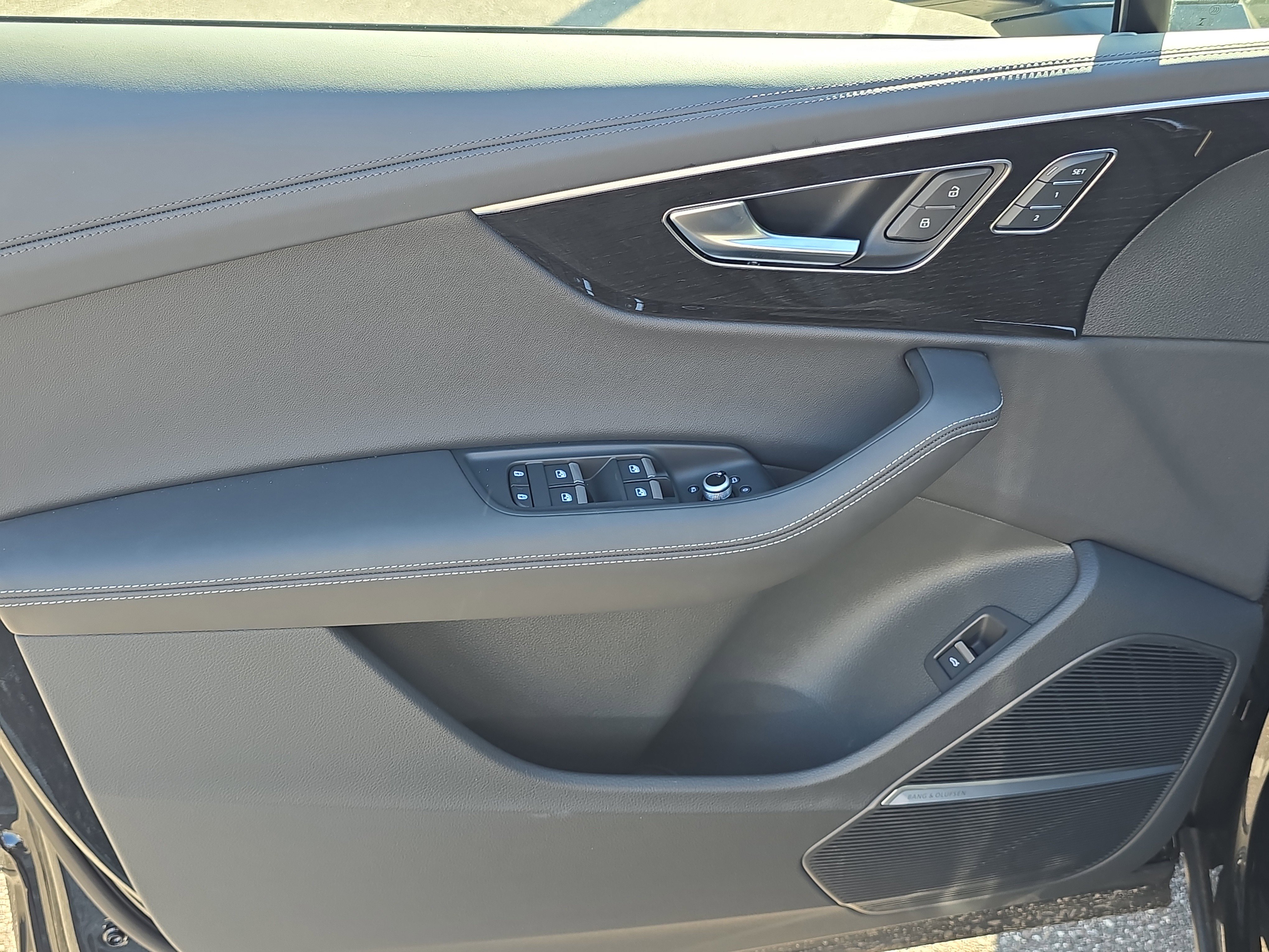 New 2025 Audi Q7 3.0T Prestige image 16