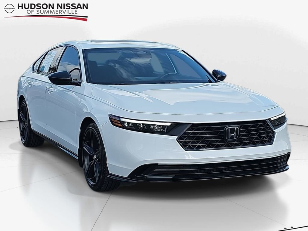 Used 2023 Honda Accord Sport image 1