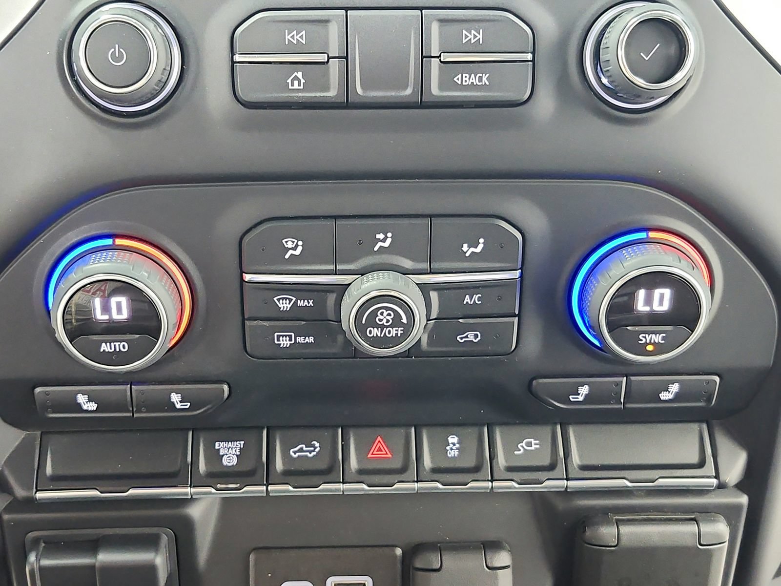 Used 2022 Chevrolet Silverado 2500 LT w/ Fleet Comfort Package AWD/4WD image 29