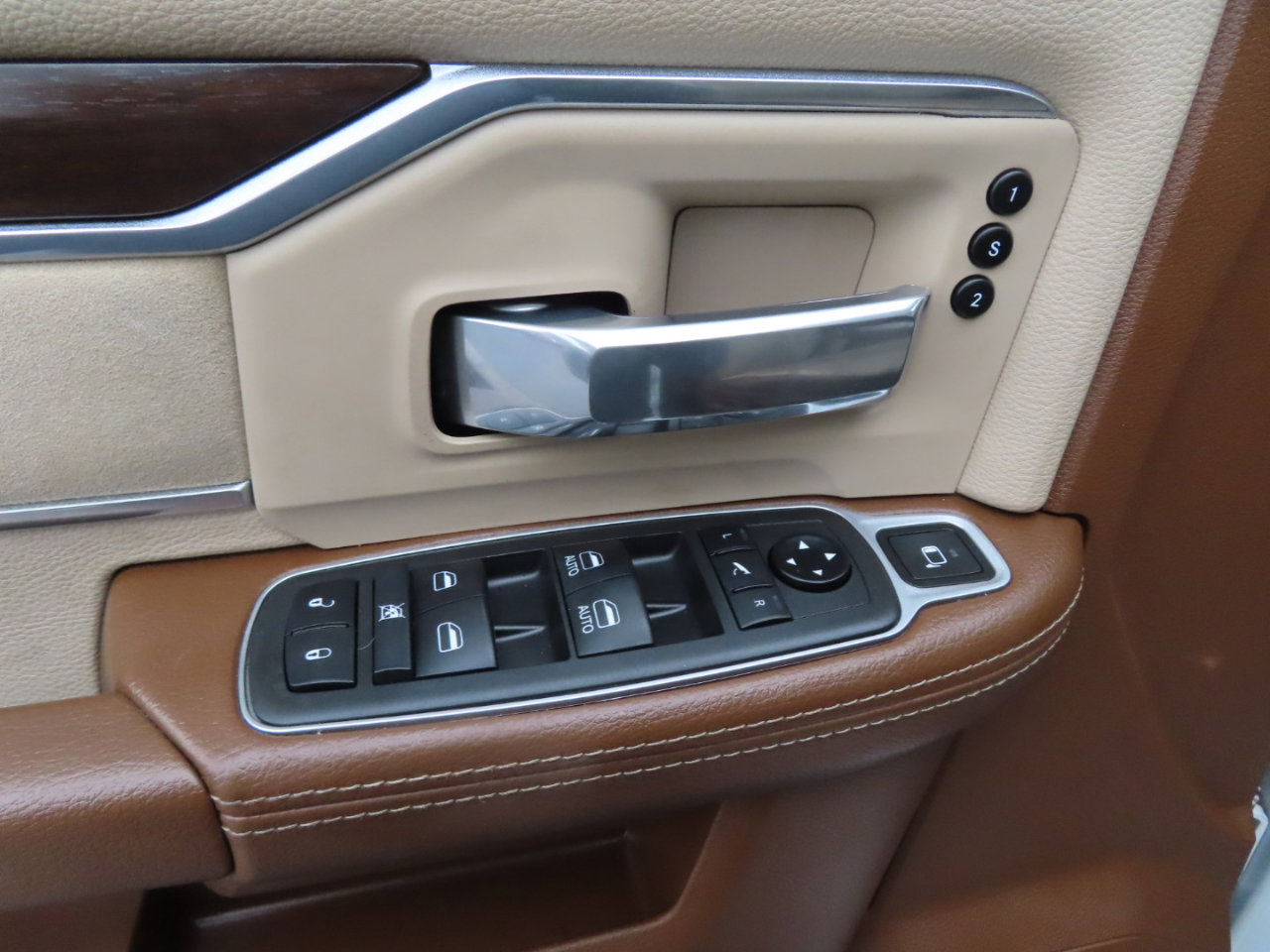 Used 2022 RAM 2500 Laramie image 29