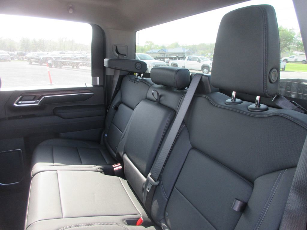 New 2026 GMC Sierra 2500 SLT AWD/4WD image 13