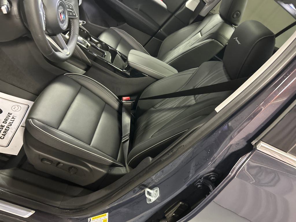 New 2026 Buick Envision Avenir image 10