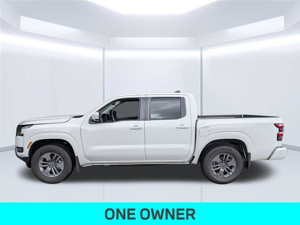 Used 2025 Nissan Frontier SV w/ SV Convenience Package RWD image 2