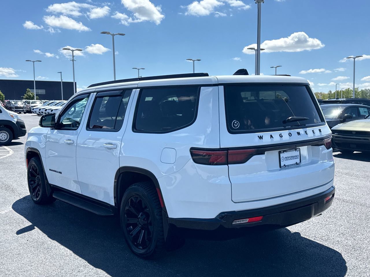 Used 2024 Jeep Wagoneer Series II AWD/4WD image 5