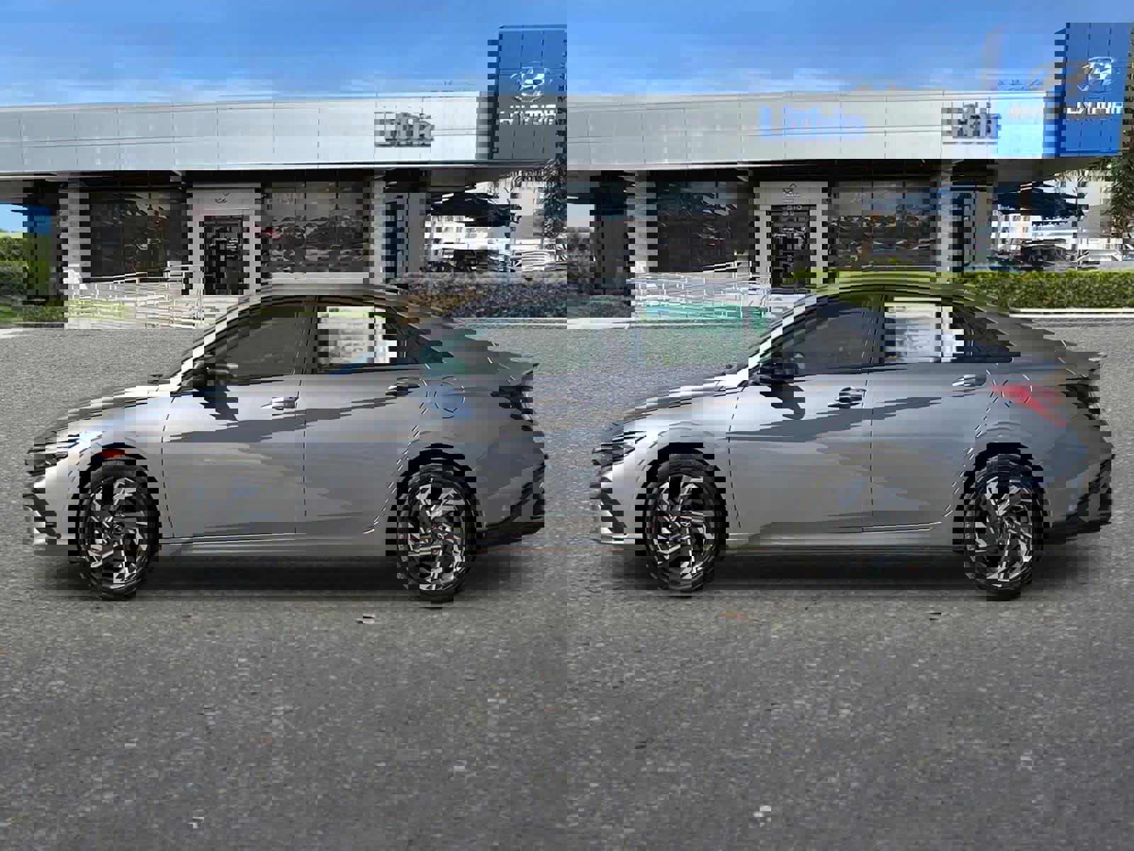 New 2025 Hyundai Elantra Sport image 6