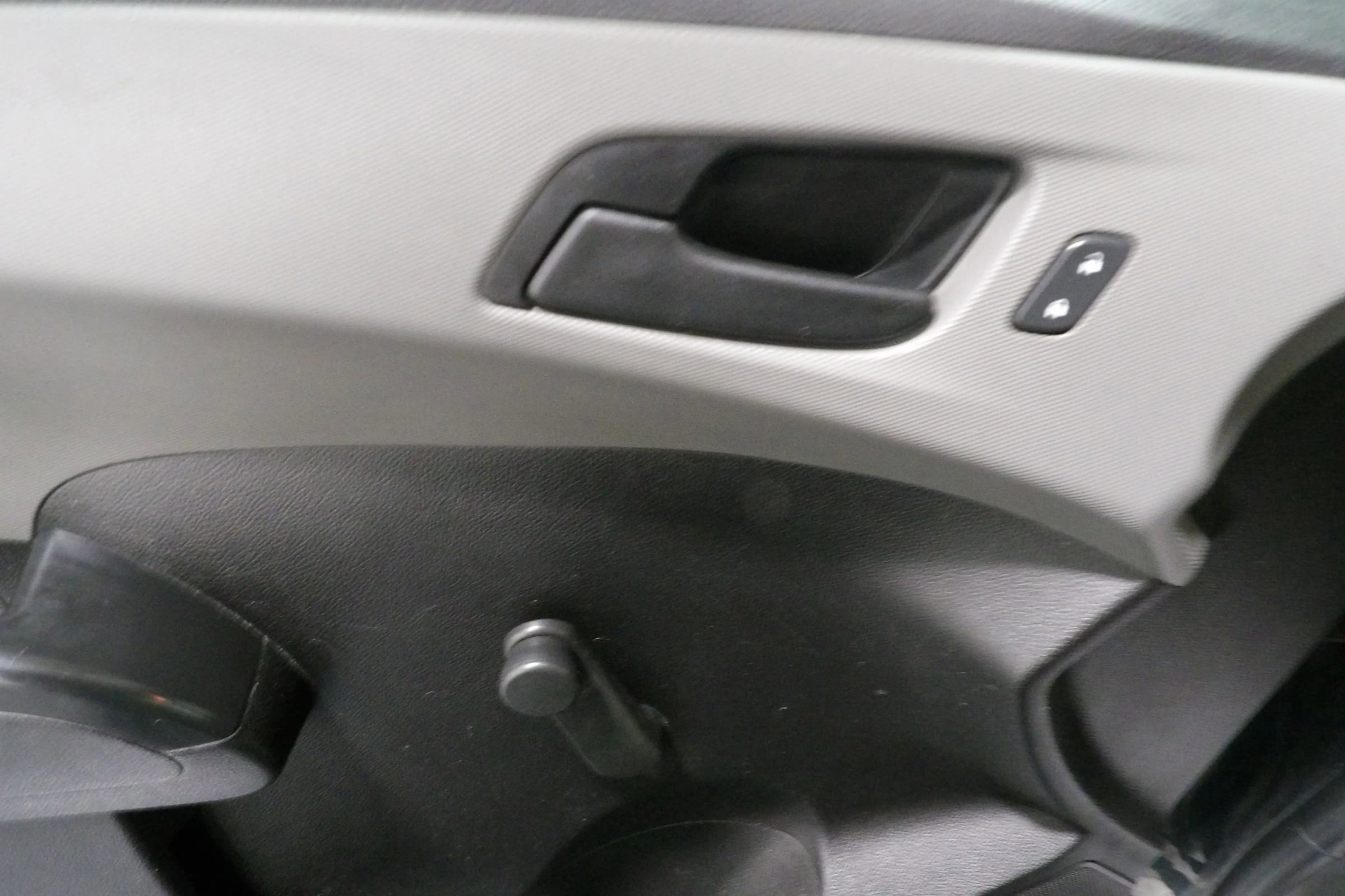 Used 2016 Chevrolet Sonic LS image 7