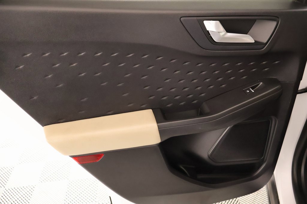 Used 2020 Ford Escape SEL image 16