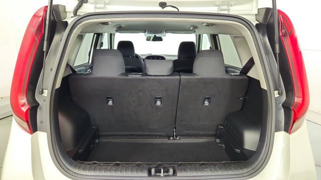 Used 2021 Kia Soul LX FWD image 30