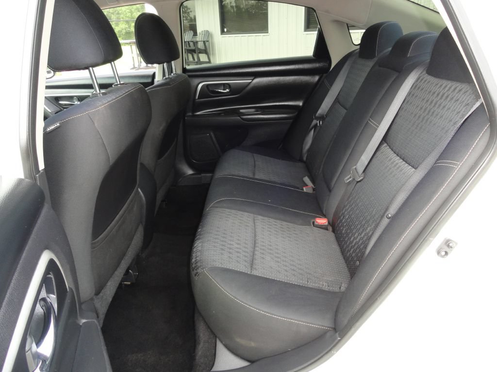 Used 2017 Nissan Altima 2.5 SV FWD image 9