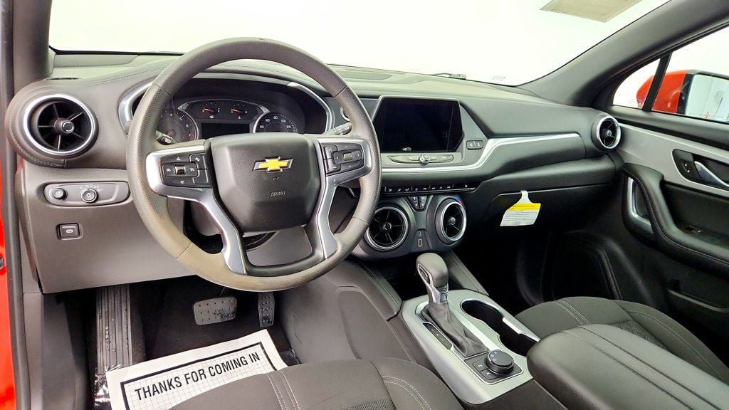 Used 2021 Chevrolet Blazer LT FWD image 11