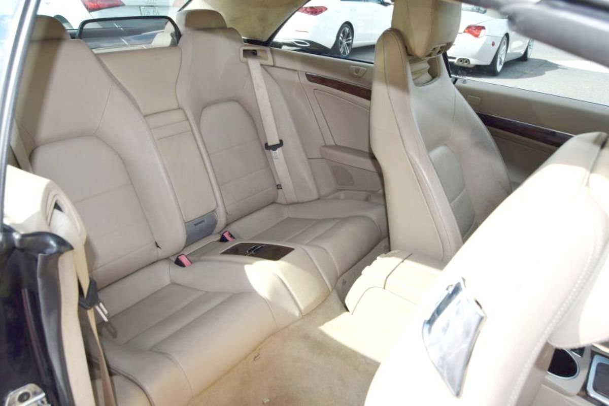 Used 2011 Mercedes-Benz E 550 Cabriolet image 27