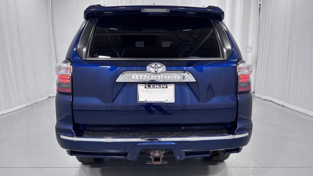 Used 2017 Toyota 4Runner Limited AWD/4WD image 7