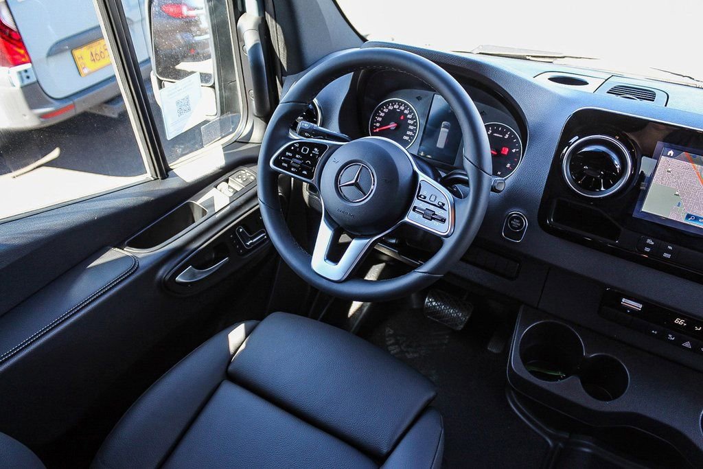 Used 2024 Mercedes-Benz Sprinter 144 Cargo image 27