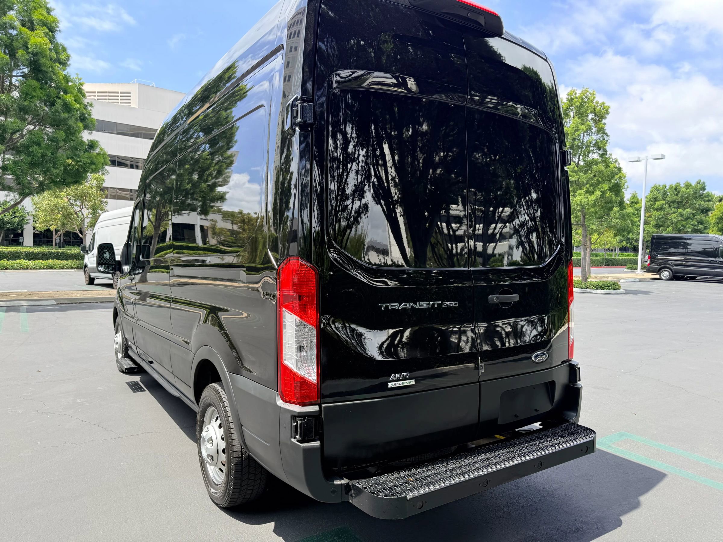 Used 2023 Ford Transit 250 148 High Roof AWD w/ Load Area Protection Package image 3