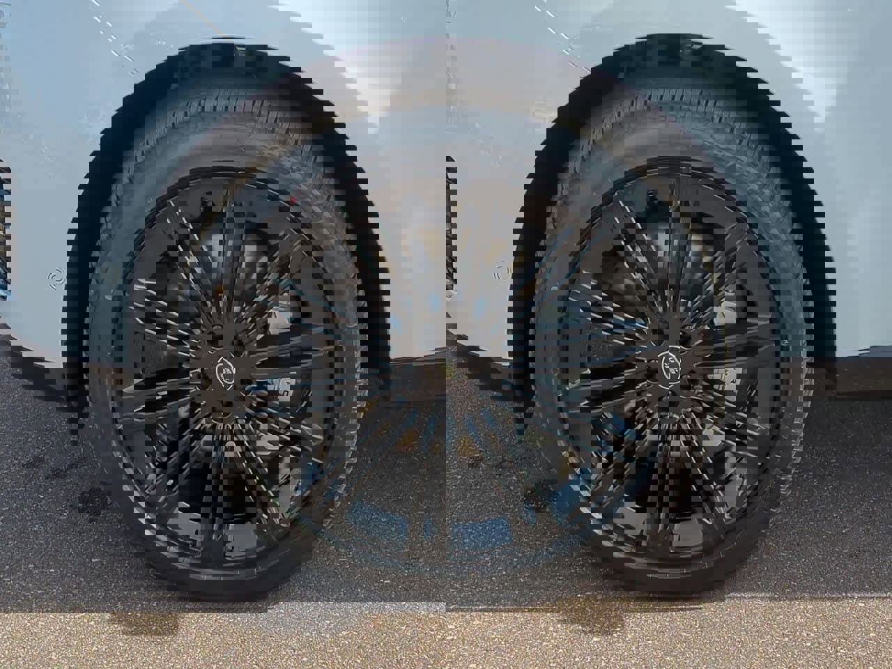 New 2025 Land Rover Range Rover SE image 13