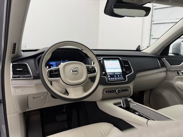 Certified 2025 Volvo XC90 B6 Plus image 22