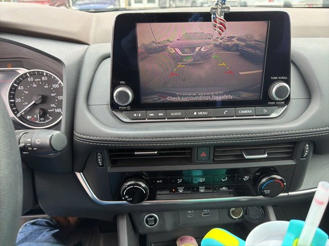 Used 2021 Nissan Rogue S image 23