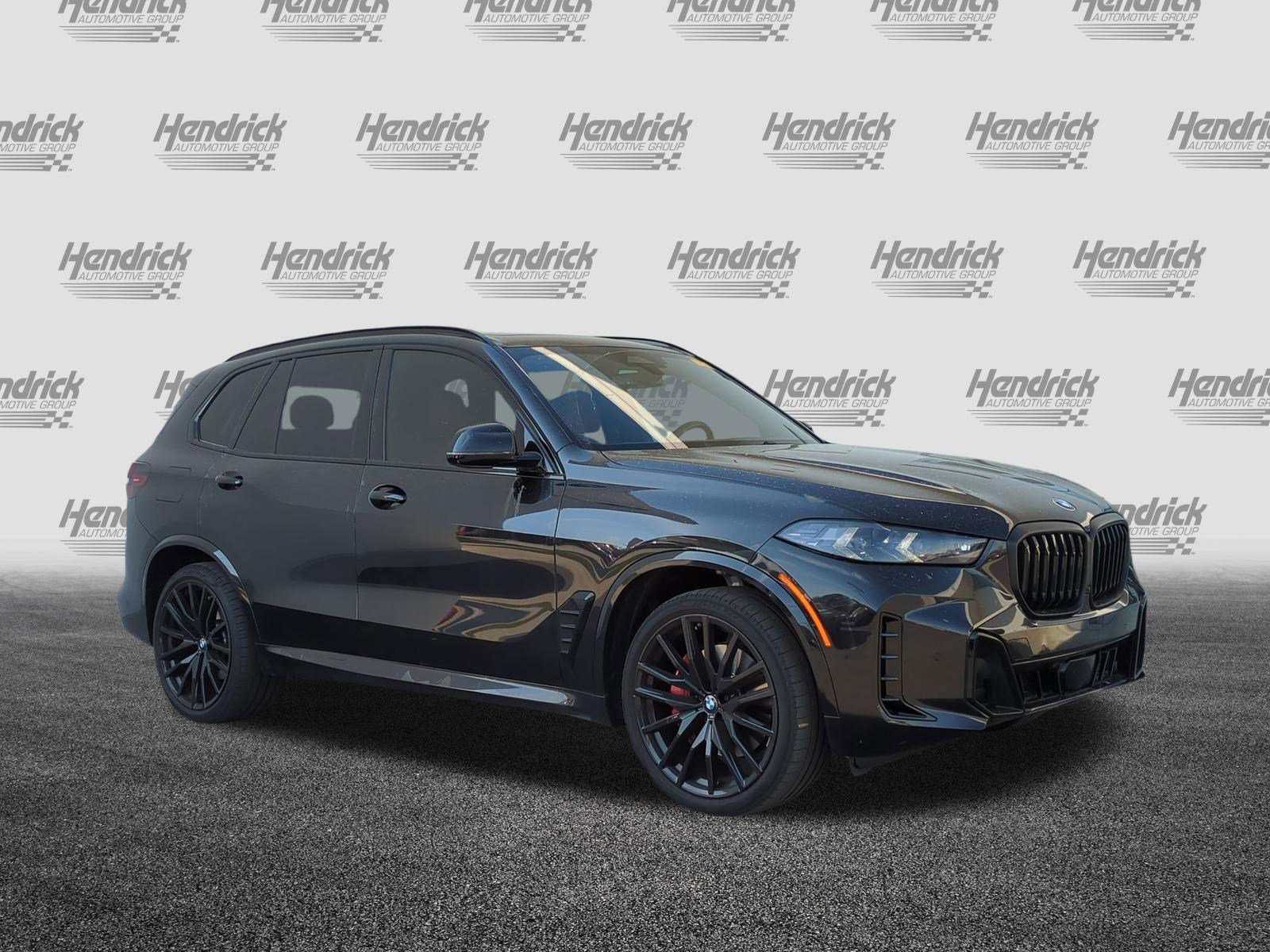 Used 2025 BMW X5 xDrive40i w/ M Sport Package image 2