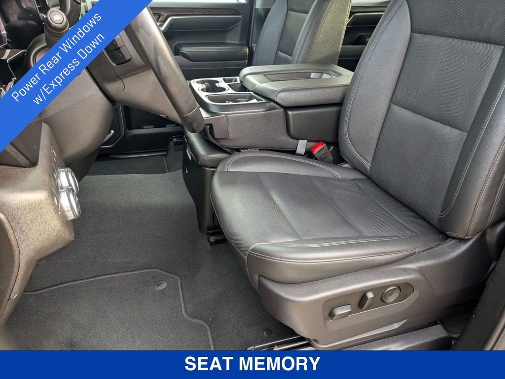 Certified 2025 GMC Sierra 1500 SLT image 19