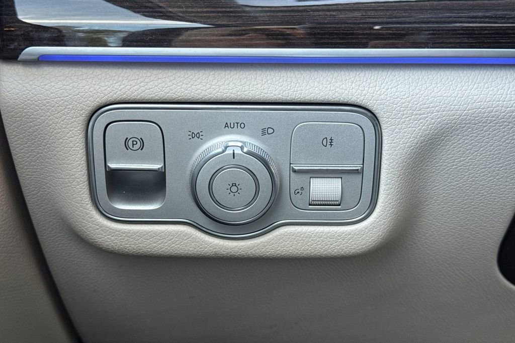 Certified 2024 Mercedes-Benz GLE 350 4MATIC image 32