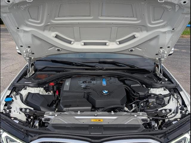 Used 2023 BMW 330e image 30