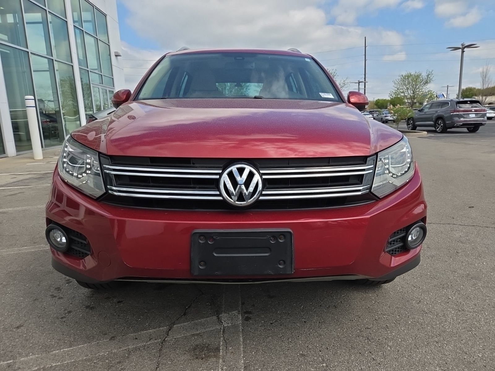 Used 2016 Volkswagen Tiguan SE image 14