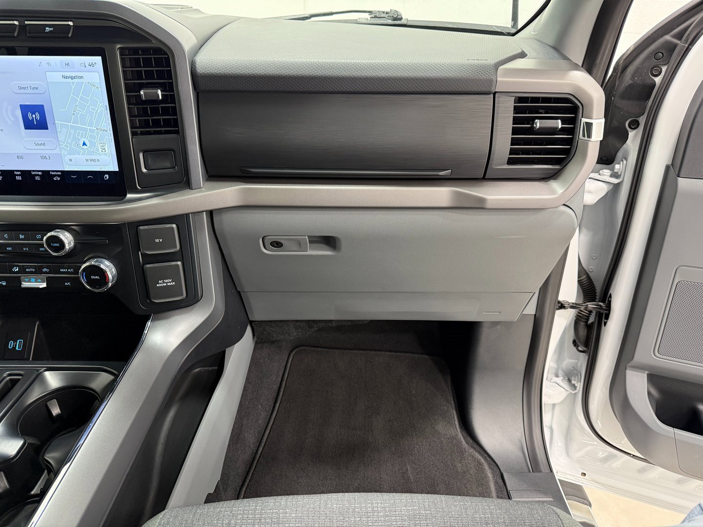 Used 2024 Ford F150 XLT w/ Mobile Office Package image 29