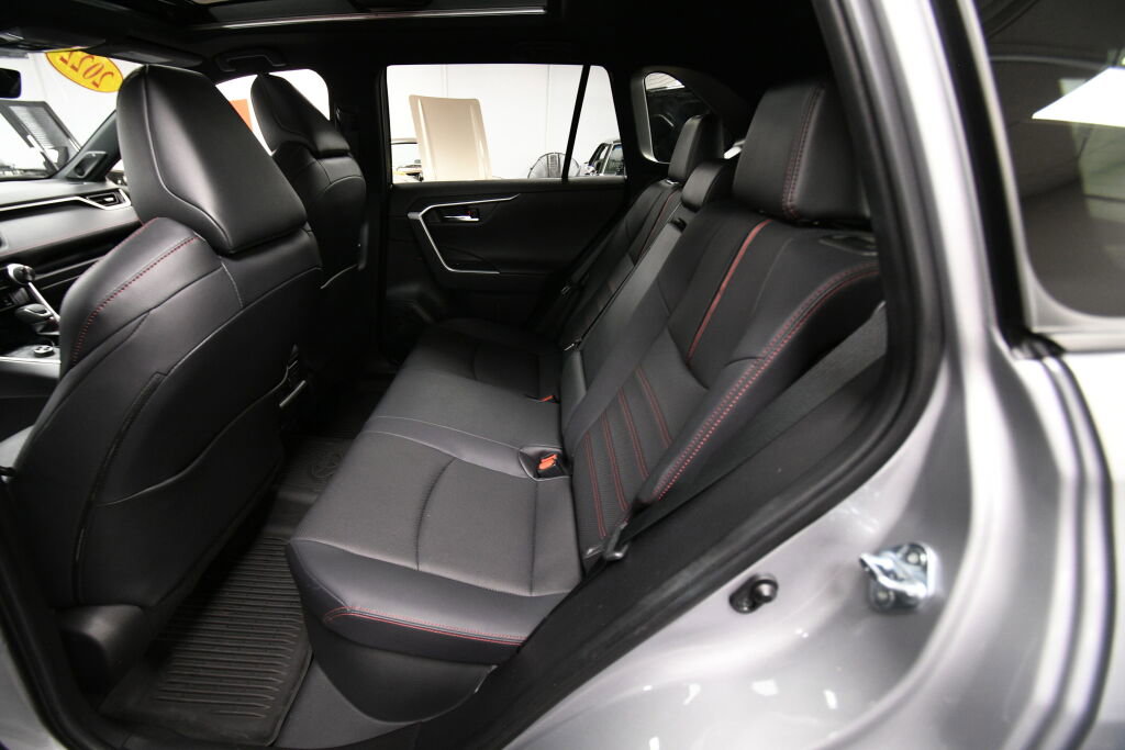 Used 2022 Toyota RAV4 XSE image 28