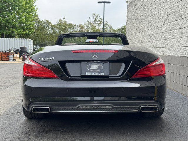 Used 2015 Mercedes-Benz SL 550 w/ Driver Assistance Package image 14