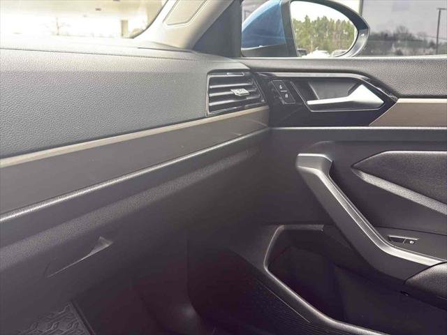 Used 2021 Volkswagen Jetta SEL Premium image 24