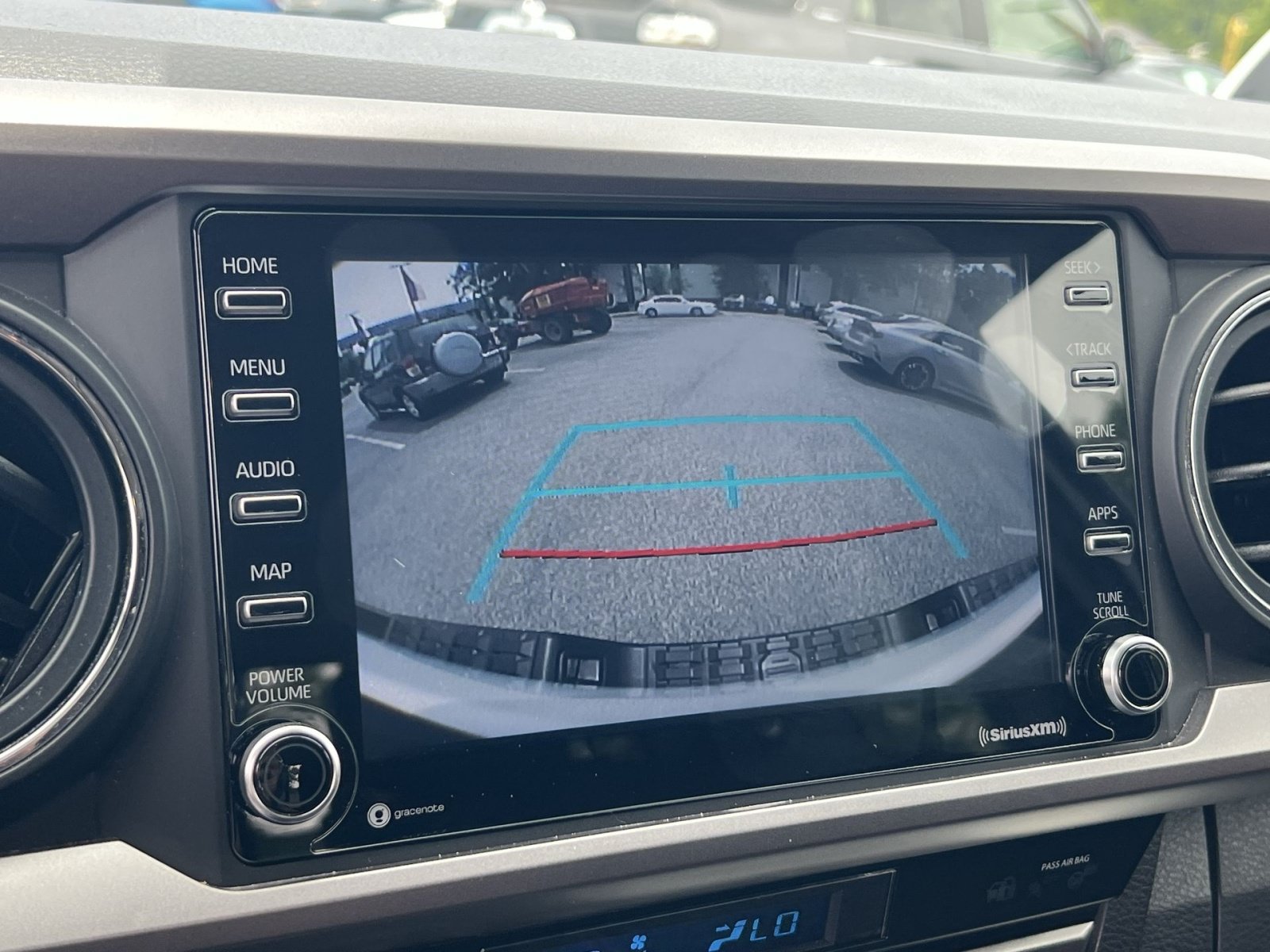 Used 2021 Toyota Tacoma SR5 RWD image 20