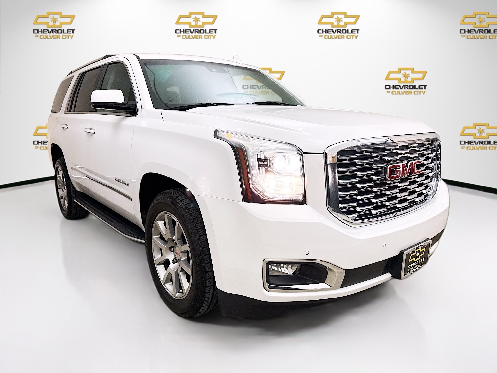 Used 2019 GMC Yukon Denali w/ Open Road Package AWD/4WD image 1