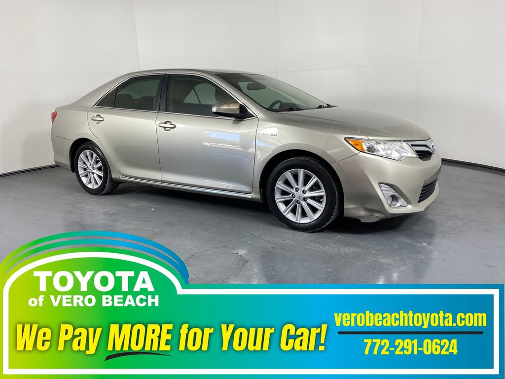 Used 2014 Toyota Camry XLE