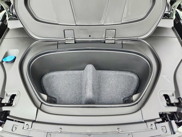 Certified 2022 Volvo XC40 P8 Recharge Plus image 13