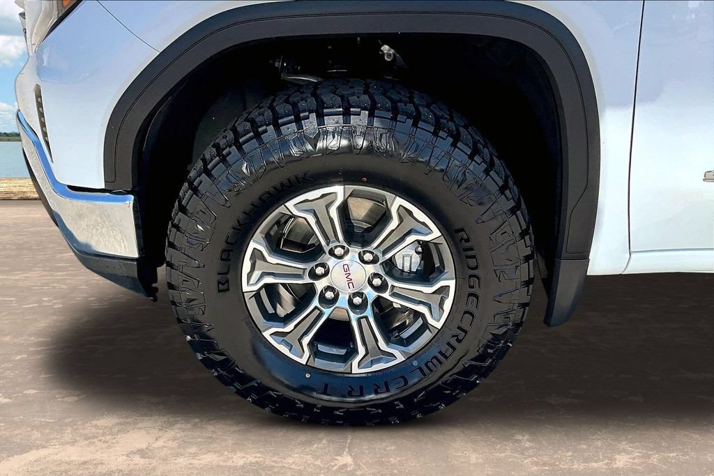 Used 2025 GMC Sierra 1500 SLT AWD/4WD image 36