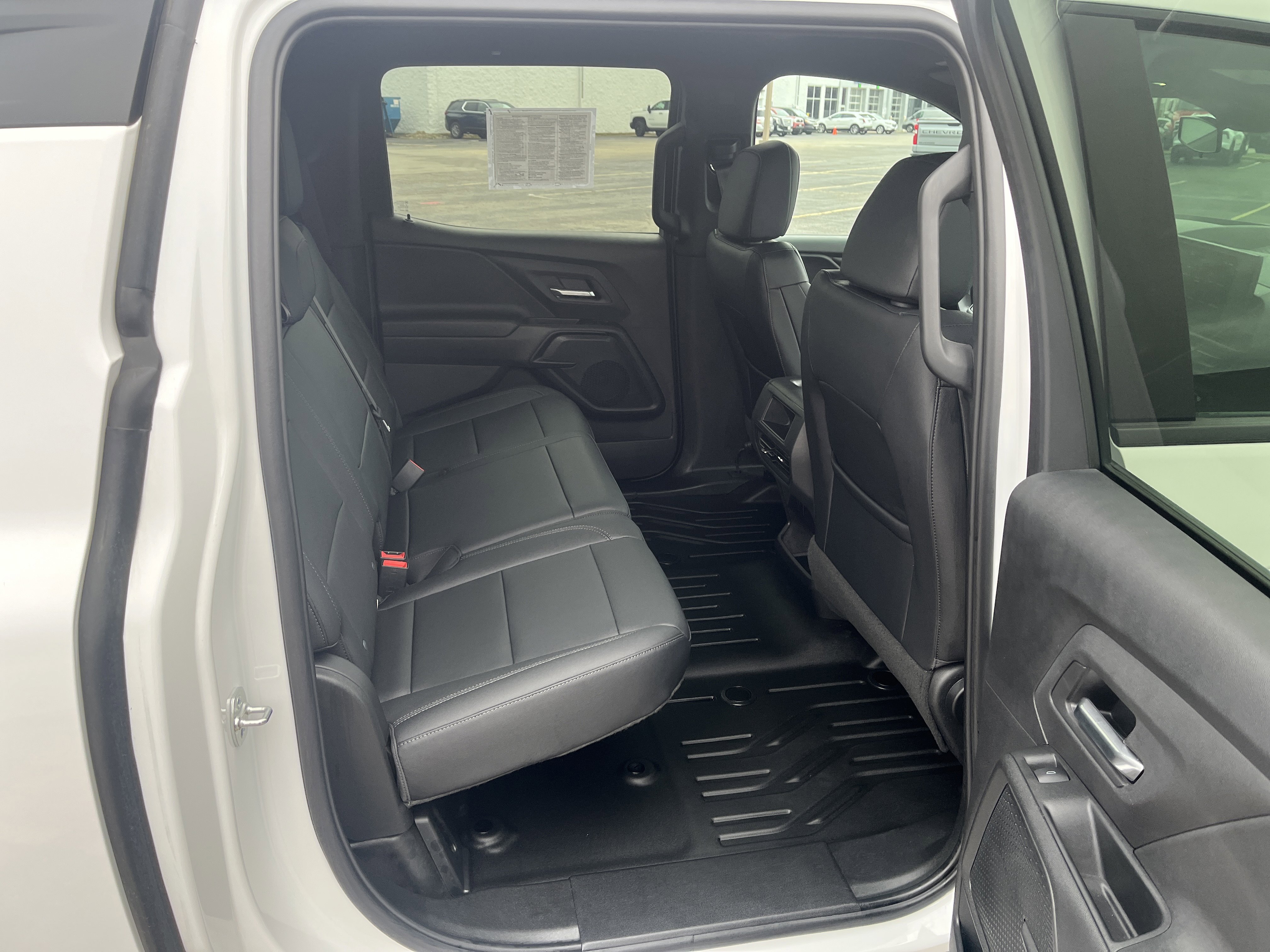 Used 2025 Chevrolet Silverado EV W/T AWD/4WD image 15