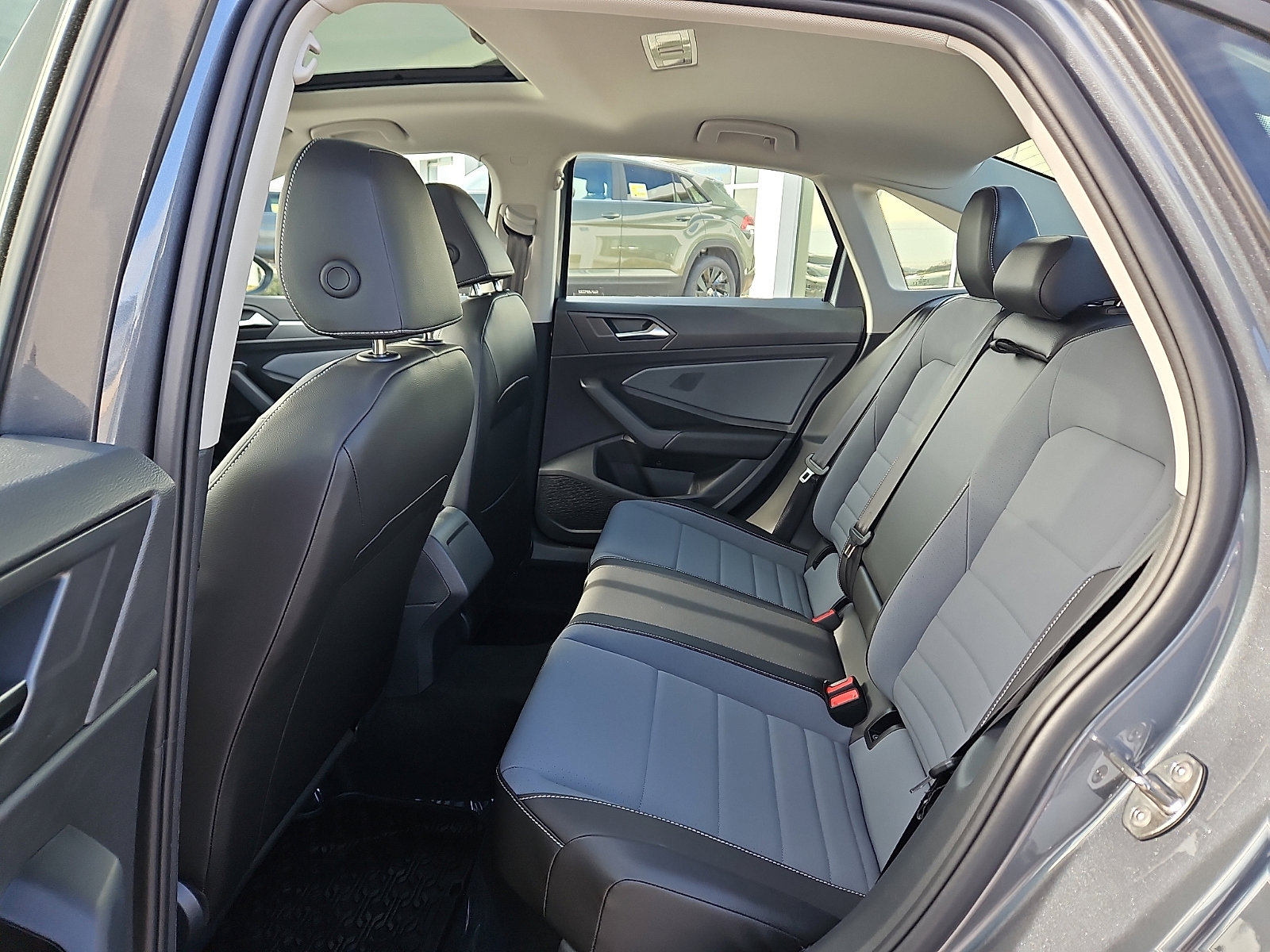 New 2026 Volkswagen Jetta SE image 9