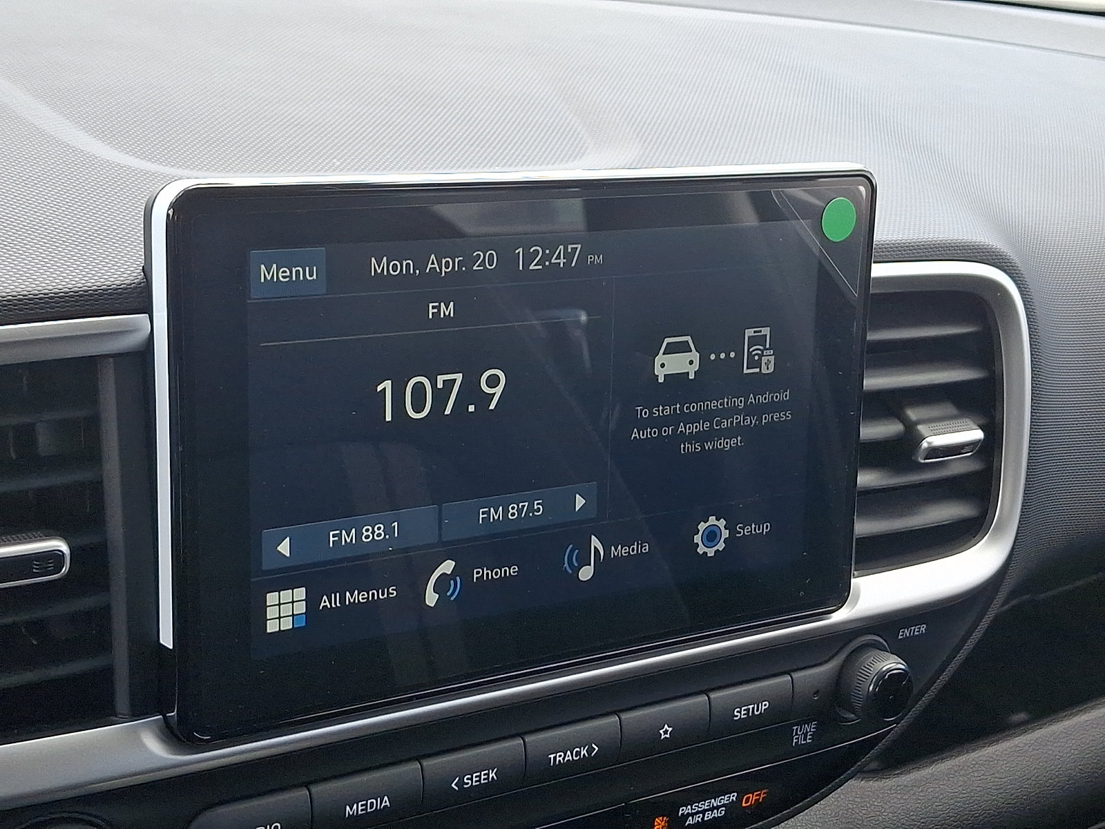New 2026 Hyundai Venue SEL FWD image 16